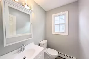 323 Columbus Ave, Stratford, CT 06615 - Photo 20