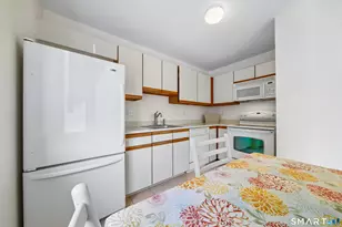 2289 Bedford St, Stamford, CT 06905 - Photo 8