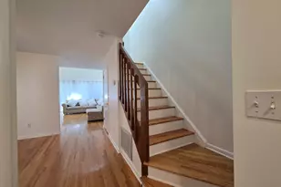 2289 Bedford St, Stamford, CT 06905 - Photo 10