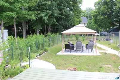 19 Blake Street, Essex, CT 06442 - Photo 12