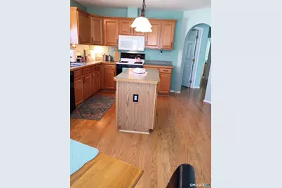 23 Laurel Circle, East Windsor, CT 06088 - Photo 10