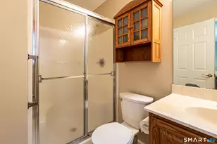 21 Farmbrook Ln, Vernon, CT 06066 - Photo 22