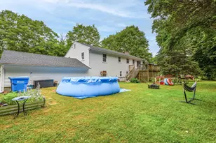 47 Valley Shore Dr, Guilford, CT 06437 - Photo 4