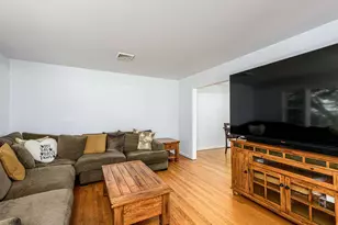 47 Valley Shore Dr, Guilford, CT 06437 - Photo 6