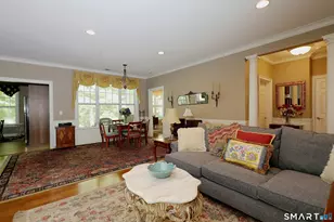 25 Franklin Ct, Newtown, CT 06470 - Photo 4