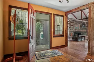 21 Fuller Rd, Trumbull, CT 06611 - Photo 8