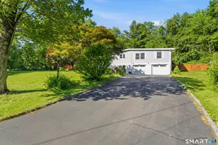 21 N Pleasant Rise, Brookfield, CT 06804 - Photo 2
