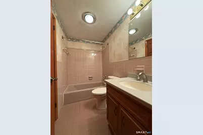 77 Winthrop Road, Manchester, CT 06040 - Photo 10