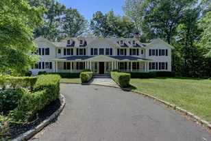 25 Hermit Ln, Westport, CT 06880 - Photo 2