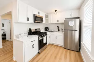 88 Camp St, New Britain, CT 06051 - Photo 2