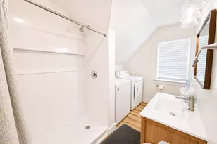 88 Camp St, New Britain, CT 06051 - Photo 8