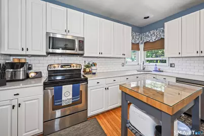 72 Craigie Avenue, Waterbury, CT 06705 - Photo 20