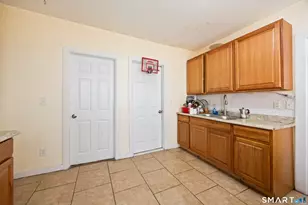 101 Dikeman St, Waterbury, CT 06704 - Photo 8