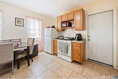 101 Dikeman Street, Waterbury, CT 06704 - Photo 6