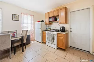 101 Dikeman St, Waterbury, CT 06704 - Photo 6