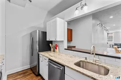 196 Crown Street #209, New Haven, CT 06510 - Photo 4