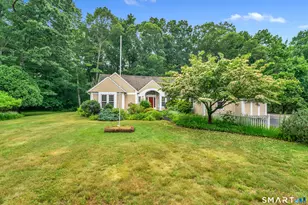 19 Whitehall Ln, Groton, CT 06355 - Photo 6