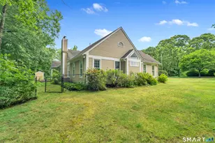 19 Whitehall Ln, Groton, CT 06355 - Photo 14