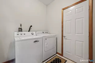 124 Suncrest Ct, Torrington, CT 06790 - Photo 22