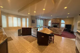 124 Suncrest Ct, Torrington, CT 06790 - Photo 4