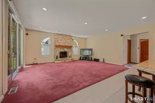 124 Suncrest Ct, Torrington, CT 06790 - Photo 10