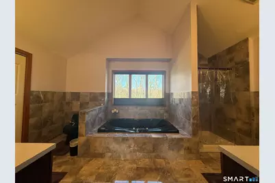 124 Suncrest Court, Torrington, CT 06790 - Photo 12