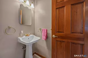 124 Suncrest Ct, Torrington, CT 06790 - Photo 20