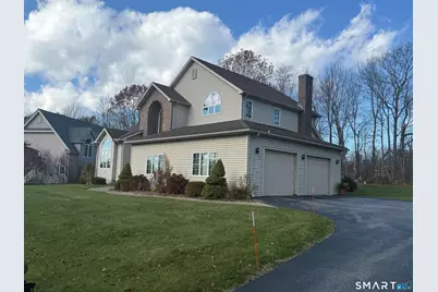 124 Suncrest Court, Torrington, CT 06790 - Photo 4