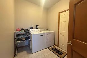 124 Suncrest Ct, Torrington, CT 06790 - Photo 24