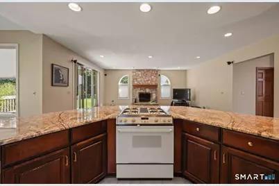 124 Suncrest Court, Torrington, CT 06790 - Photo 12