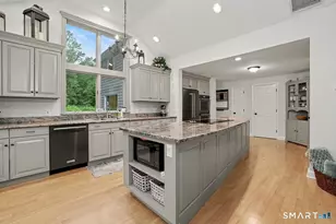 921 Bethany Mountain Rd, Cheshire, CT 06410 - Photo 6