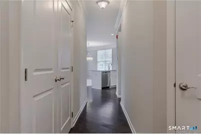 822 Center Meadow Lane #822, Danbury, CT 06810 - Photo 4