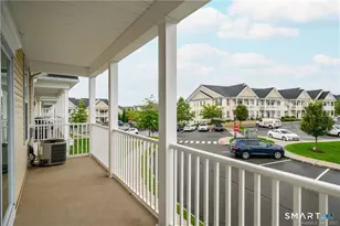 822 Center Meadow Ln, Danbury, CT 06810 - Photo 22