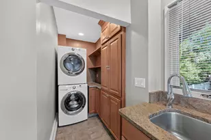 9 Broadway Ave, Stonington, CT 06355 - Photo 24