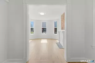41 Center St, Hartford, CT 06120 - Photo 24