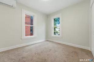 41 Center St, Hartford, CT 06120 - Photo 10