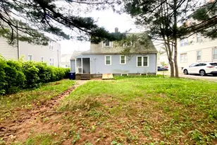 108 Princeton St, Bridgeport, CT 06605 - Photo 2