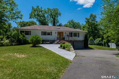 15 Farrell Road, Newtown, CT 06470 - Photo 2