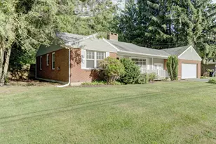 69 Hickory Rd, Torrington, CT 06790 - Photo 2