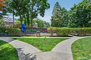 71 Strawberry Hill Ave, Stamford, CT 06902 - Photo 18