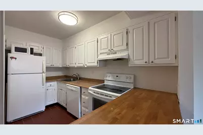 500 Newfield Avenue #4E, Stamford, CT 06905 - Photo 4
