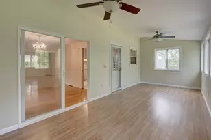 390 Ballfall Rd, Middletown, CT 06457 - Photo 20