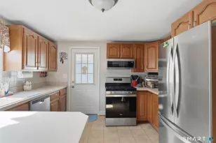 72 Jameswell Rd, Wethersfield, CT 06109 - Photo 16