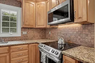 64 Summer St, Stratford, CT 06614 - Photo 16