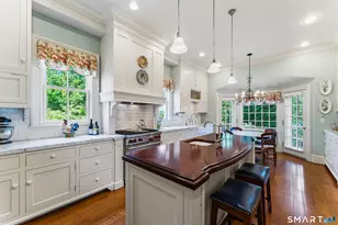 26 Spruce St, Fairfield, CT 06890 - Photo 14