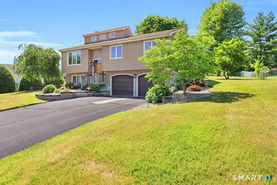 27 Evergreen Road, Cromwell, CT 06416 - Photo 2