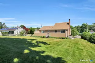 27 Evergreen Rd, Cromwell, CT 06416 - Photo 6