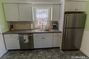 122 Pool Rd, North Haven, CT 06473 - Photo 6