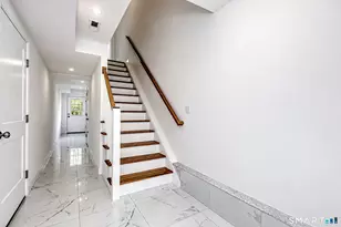 1686 Litchfield Turnpike, Woodbridge, CT 06525 - Photo 8
