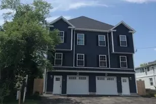 1686 Litchfield Turnpike, Woodbridge, CT 06525 - Photo 1